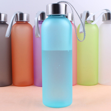 600ml doces cor esporte garrafas de água viagem ao ar livre portátil acampamento copo criativo fosco plástico garrafa reta com alça 2024 - compre barato