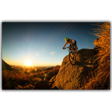 Póster de competición de bicicleta de montaña, decoración personalizada del hogar, póster de pared de tela de seda de moda, papel tapiz de diseño de coche 2024 - compra barato