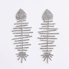 Pendientes de lujo con diamantes de imitación para mujer, aretes largos con diseño de hueso de pescado, borla, estilo indio, 2021 2024 - compra barato