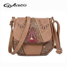 Gykaeo брендовая коллекция 2020 года, модная сумка через плечо в европейском и американском стиле, сумки-мессенджеры через плечо с вырезами и заклепками, женская маленькая сумка 2024 - купить недорого