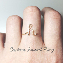 Anéis dourados e prateados unissex com 26 letras, nome inicial, para mulheres, geométricos, ajustáveis, joias para dedos, kcr245 2024 - compre barato