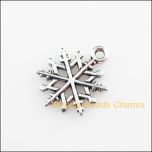 30 New Pendants Snowflake Flower Tibetan Silver Christmas Charms 15.5x20mm 2024 - buy cheap