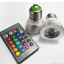4 Вт светодиодный RGB прожектор E27 16 видов цветов светодиодная лампа 85 в 110 В 220 В 265 В переменного тока лампада Светодиодная лампа с ИК-пультом дистанционного управления 2024 - купить недорого