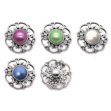 Wholesale metal Rhinestone 18mm Snap Button W147 flower Alloy Diy Jewelry fit 18mm Snap button Necklaces/Bracelets for women 2024 - buy cheap