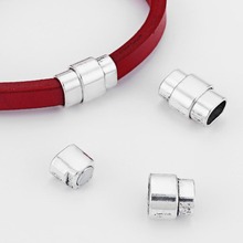 Juego de 5 cierres magnéticos de plata tibetana, conectores de pulsera regaliz de cable de silicona de 10x6mm para materiales de fabricación de joyería DIY 2024 - compra barato