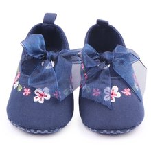 Autumn baby shoes Baby Girl Princess Mary Janes Flower Lace Bow Prewalker Shoes Crib Babe Soft Baby Shoes In Baby First Walker 2024 - buy cheap