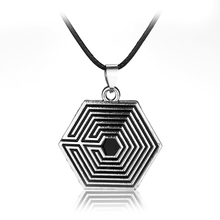 Dongsheng-collar de cadena de cuero hexagonal, laberinto de aleación con logotipo, laberinto, laberinto, moda EXO 2024 - compra barato