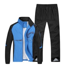 Conjunto de vestimentas esportivas para corrida, roupas fitness masculinas de poliéster e com bolso para treinamento, academia, ciclismo, corrida, 2020 2024 - compre barato