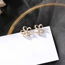 2019 New Arrival  Simulated-pearl Women Classic Stud Earrings Korean Small Flower  Elegant Lady Earrings For Female Jewelry 2024 - buy cheap