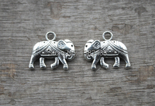 Charms de elefante de plata tibetana Antiqued, Charms/colgantes de elefante de 25x21mm, 10 piezas 2024 - compra barato