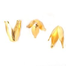 100 шт. золотых бусин в форме цветка с наконечниками 13x8 мм (подходит для диаметра 10 мм. Бусины) Иу 2024 - купить недорого