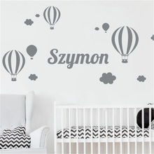 Balão de ar quente personalizado com nome para quartos infantis, adesivo de arte para parede, decoração de casa, sala de estar, decalque mural c186 2024 - compre barato