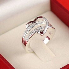 Anillos de moda para mujer, anillo de amor con corazón con doble Diamante de imitación en forma de mitad de corazón para mujer, regalo de fiesta de boda 2024 - compra barato