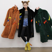 Зимнее пальто из искусственного кроличьего меха 2020, женское длинное пальто из меха норки, винтажная вышитая надпись, роскошная утепленная куртка оверсайз, верхняя одежда 2024 - купить недорого