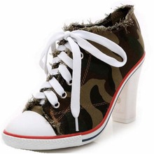 2018 spring new arrival women camouflage high heels denim thick heel pumps ladies printed comfortable canvas lace up female shoe 2024 - buy cheap