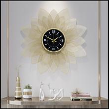 Relógio de parede decorativo luxo, moderno, ferro forjado, luz solar, flor, decoração suspensa para casa, sala de estar, mural de parede, artesanato 2024 - compre barato