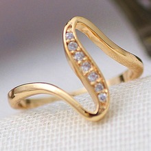 Simple Style Size 7 8 9 Twisted Rhinestone Ring For Women Fashion Statement Gold Color Finger Rings Jewelry 2024 - buy cheap