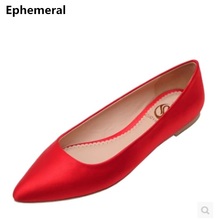 Sapato feminino estilo americano, calçado slip-ons bico fino, em tecido de cetim vermelho bege tamanhos grandes 43 42 41 45 2024 - compre barato