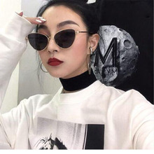 Cute Sexy Cat Eye Sunglasses For Women 90s Vintage Transparent Sun Glasses Popular Luxe Brand Small Yellow Red Sunglasses Men 2024 - buy cheap