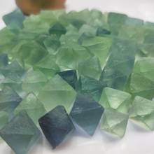 100g Natural fluorita verde octaédricos piedra de cuarzo y cristal piedras y minerales curativos cristales artesanía decoración para el hogar 2024 - compra barato