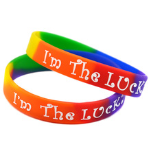Pulsera de goma de silicona OBH 50, I am the Lucky, logotipo impreso, Color arcoíris 2024 - compra barato