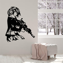 Chica de Anime con auriculares y pistola, calcomanía de vinilo para pared, decoración del hogar, arte de sala de estar, Mural de dibujos animados, adhesivo para la pared del salón, D581 2024 - compra barato