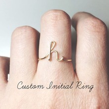 Anel de letras para mulheres, anel simples de cor dourada e prateada, com nome, para festa, presente, novo design #288872 2024 - compre barato