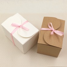 Caja de regalo de Papel Kraft de 9x6x6cm, cinta para muñeca pequeña, flor de manzana de Navidad, cajas de pétalos secos de Chocolate hechas a mano, 50 unids/lote 2024 - compra barato