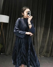 Miyake-vestido asimétrico con manga tres, monocolor, con cuello de barco, gran oferta, en STOCK 2024 - compra barato