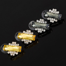 Женские маленькие блестящие серьги-гвоздики YFJEWE с кристаллами, модные маленькие нежные серьги с ромбовидным квадратом, ювелирные изделия # E187 2024 - купить недорого
