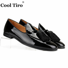 Cool Tiro Black Patent leather Loafers Men Slippers Tassels Moccasins Man Flats Wedding Men's Dress Shoes Casual slip on Shoes 2022 - buy cheap