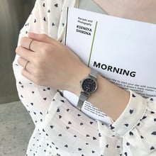 Relojes de cielo estrellado para mujer, pulsera de cuarzo con correa de malla plateada, Simple y pequeña, marca de moda Ulzzang, 2021 2024 - compra barato