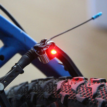 Высококачественные задние фонари тормоза для велосипеда, красные светодиодные лампы, костюм для v-образного тормоза и c-типа, аксессуары для тормозных велосипедов 2024 - купить недорого