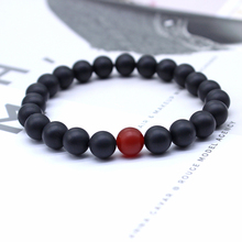 Moda charme preto pedra natural pulseiras masculinas vermelho sorte ônix fosco pedra pulseiras para homem e mulher atacado 2024 - compre barato