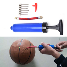 Bomba de ar de mão bola inflável de plástico com agulha azul futebol americano 2024 - compre barato