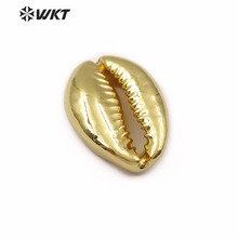 WT-JP057 Wholesale Natural cowrie Shell Pendant with gold electroplated Pendant Fashion Cowrie Pendant For Jewelry 2024 - buy cheap