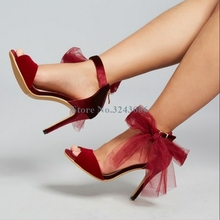 Sandálias salto alto fino peep toe, elegante, vermelho, veludo, sapatos de salto stiletto para banquete, malha, laço borboleta, sapatos de casamento femininos 2024 - compre barato