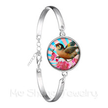 Vintage Colorful Beautiful Bird Pattern Bracelet Vintage Round Glass Bird Silver Plated Chain Bangle For Women Girls Gift 2024 - buy cheap