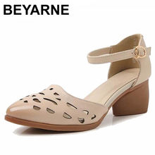 Beyarne sandálias femininas de couro 2019 genuíno, fashion casual com fivela, sapatos de mulher bege preto e336 2024 - compre barato