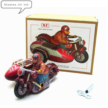 Жестяные игрушки в винтажном ретро стиле, Классические заводные игрушки на три колеса для мотоцикла, жестяные игрушки с ключом, подарок для взрослых и детей 2024 - купить недорого