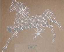 Free shipping  AB white crystal HORSE L 1col IRON-ON RHINESTONE CRYSTAL CUSTOM BLING Motif  TSHIRT TRANSFER PATCH 2024 - buy cheap