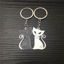 Creative Black White Cat Couple Keychain Wedding Car Key Ring Small Gift Accessories Valentine Day Gift 2024 - buy cheap