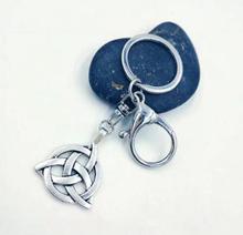 1 pcs High Quality Triquetra Trinity Knot Charm Purse Handbag Car Key Holder Keyring Keychain Party Wedding Birthday Gift 2024 - buy cheap