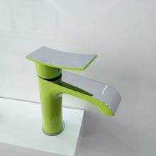 Бесплатная доставка, зеленый цвет, Твердый латунный кран для раковины с полированным хромом, смеситель для раковины ванной комнаты, сантехника 2024 - купить недорого