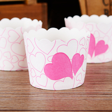 O envio gratuito de alta temperatura copo de papel do amor do coração em forma de muffin cupcake copos fontes do partido decoração 2024 - compre barato