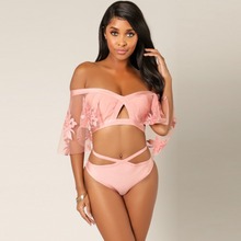 Sexy Maiô de Uma Peça de Renda Fora Do Ombro Das Mulheres 2018 Moda Praia Verão Swimwear Maiôs Monokini Bodysuit Bandagem Rosa Terno 2024 - compre barato