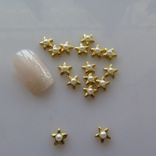 Decoração de unhas de metal com pérolas e estrela dourada 2024 - compre barato