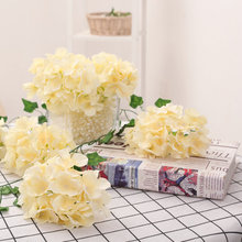 Lote de 50 uds, cabeza de flor de hortensia de 13-15 cm, 27 tenedores, flores de seda decorativas para el hogar, corona DIY, flores de arco de plomo para pared de boda 2024 - compra barato