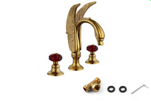Grifo de lavabo dorado de 3 piezas, grifo de lavabo amplio, mezclador para lavabo, manijas de cristal rojo, montado en cubierta 2024 - compra barato