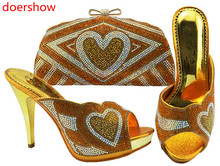 Doershow итальянская подходящая золотистая искусственная африканская Свадебная обувь и сумка в комплекте итальянская обувь и сумочка летний комплект для женщин! 2024 - купить недорого